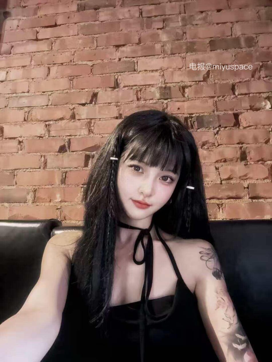 BELLA贝拉 2025-06-17 16:41:01 我想要的都会得到 包括你 第2张