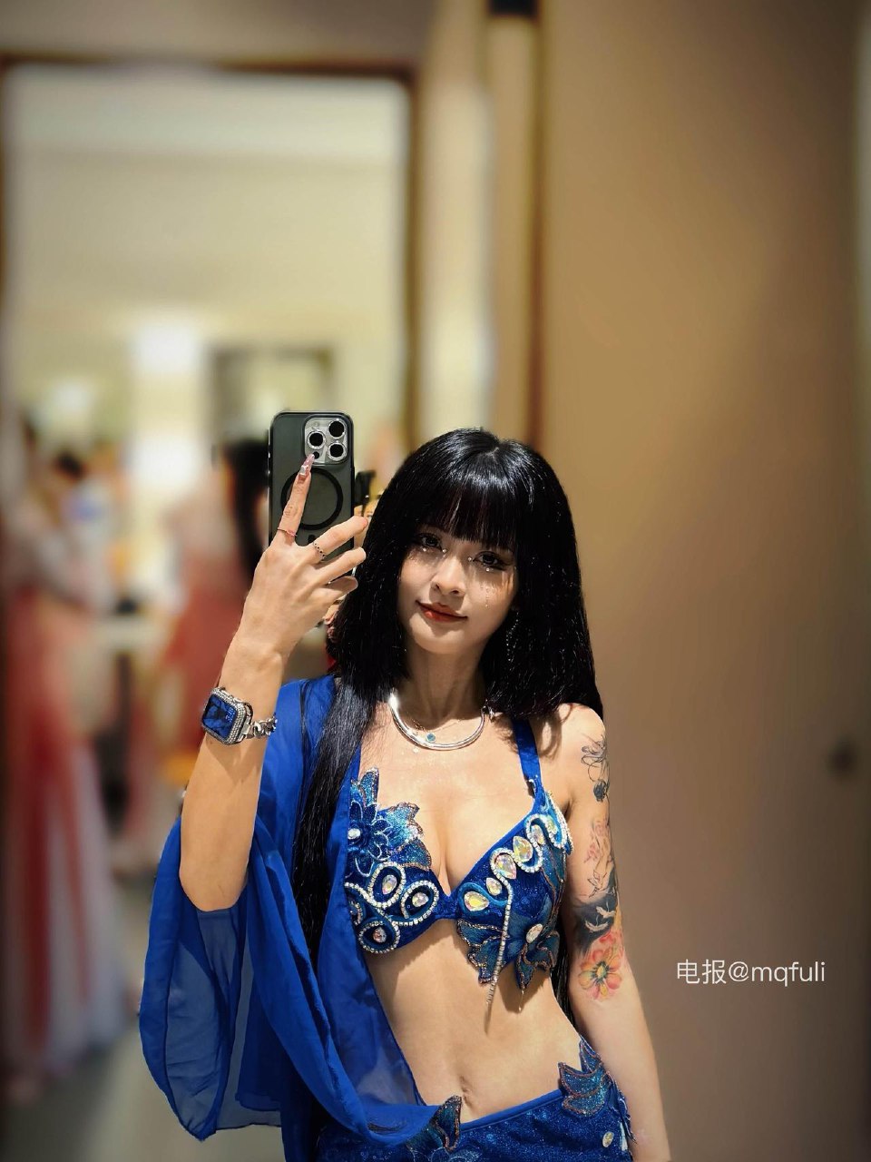 BELLA贝拉 2025-06-17 16:46:34 我对你 是完全想占有 第1张