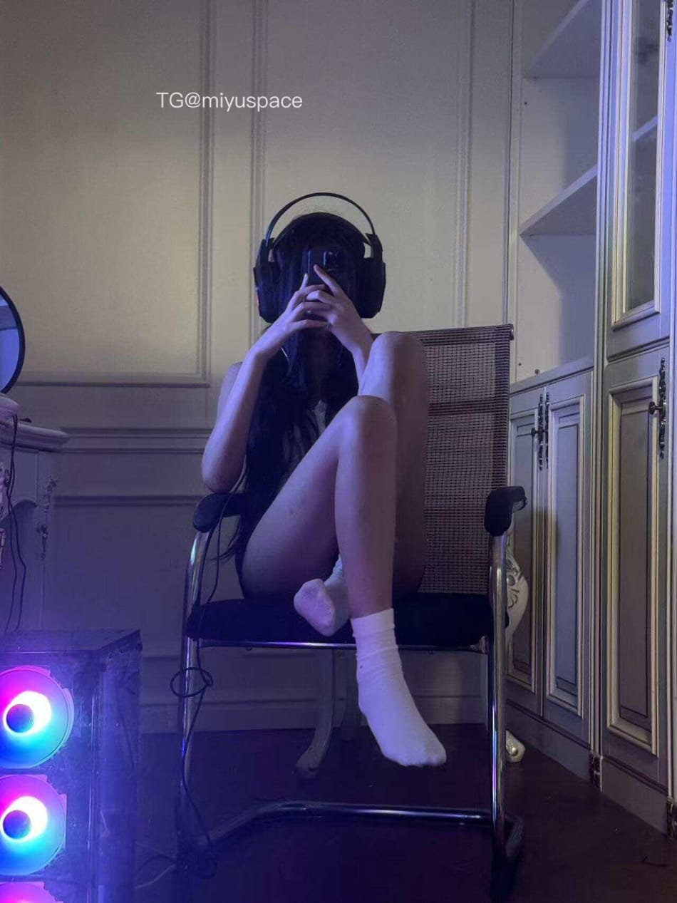 黑魔仙 2025-06-19 10:38:20 电竞少女的日常🤔 第12张