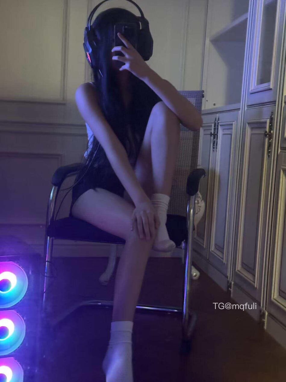 黑魔仙 2025-06-19 10:38:20 电竞少女的日常🤔 第10张