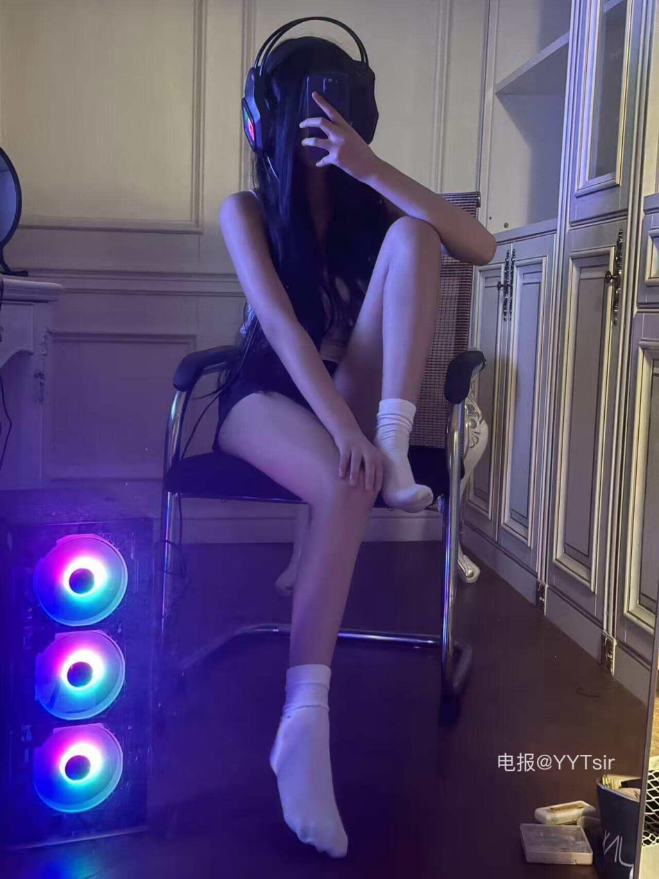 黑魔仙 2025-06-19 10:38:20 电竞少女的日常🤔 第8张