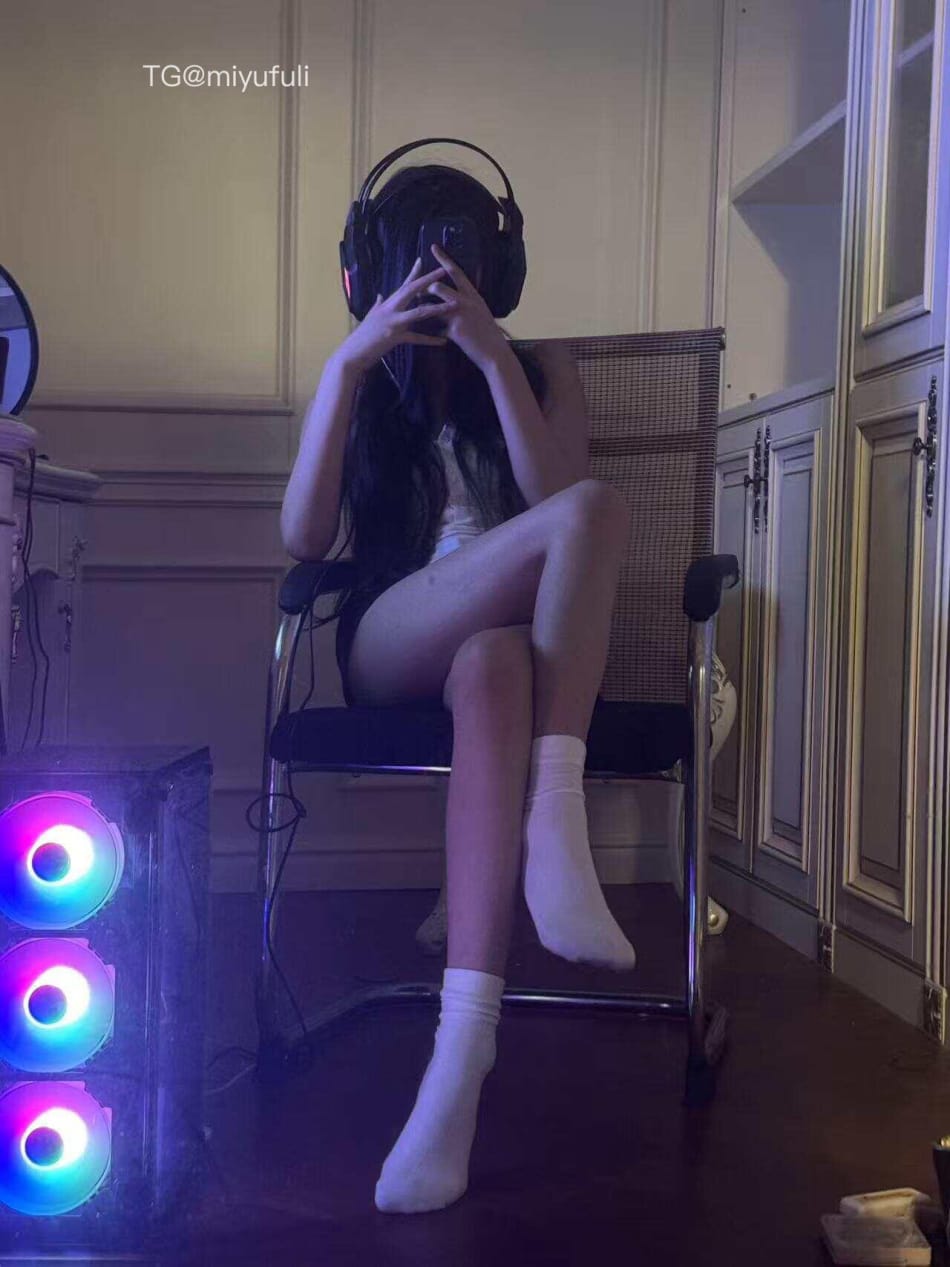 黑魔仙 2025-06-19 10:38:20 电竞少女的日常🤔 第13张