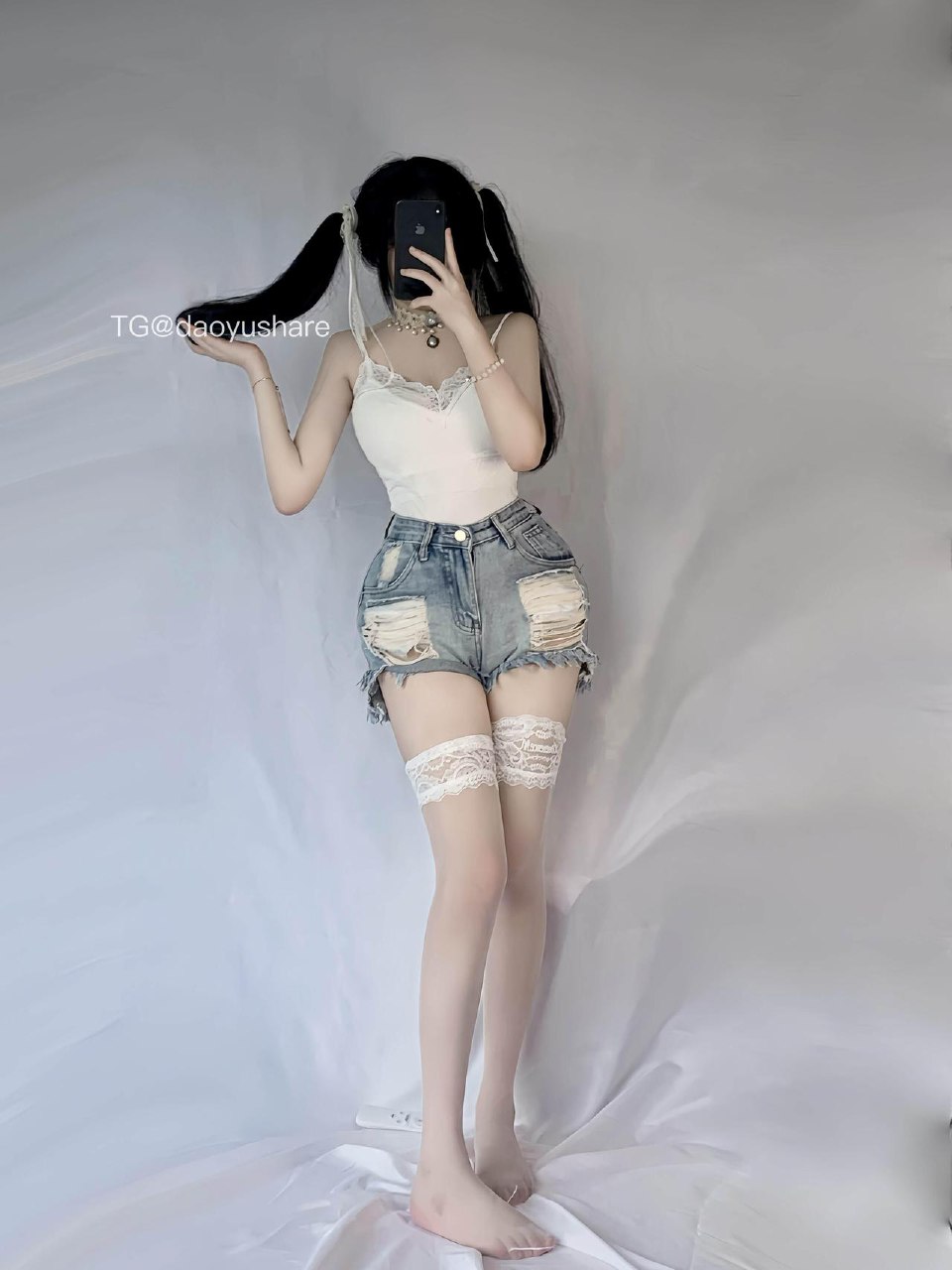 易辞 2025-06-25 02:13:43 性感白丝 这组对镜拍真的高质量 第7张