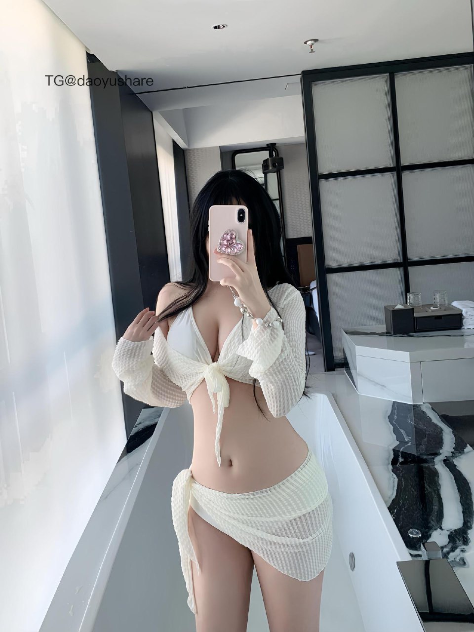 易辞 2025-06-25 02:36:38 大雷诱惑｜泳池白色比基尼｜双马尾 第8张