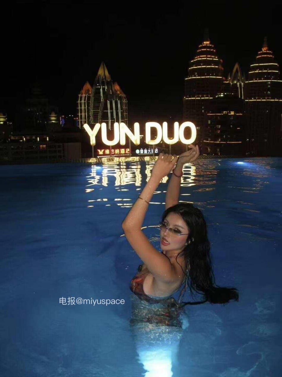 妍瑞 2025-06-24 18:29:59 来个9宫格，愉快的夏天 第2张