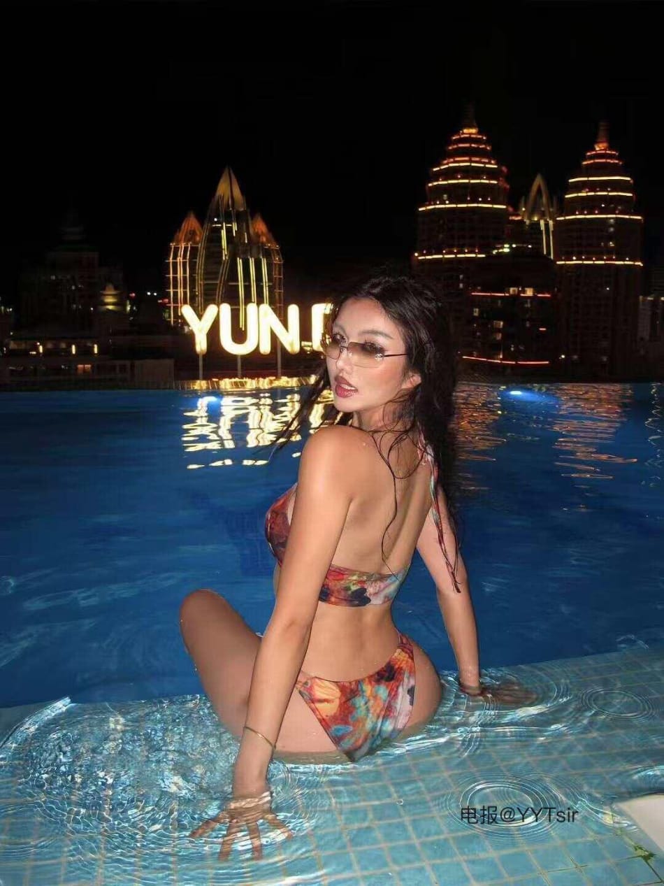 妍瑞 2025-06-24 18:29:59 来个9宫格，愉快的夏天 第5张