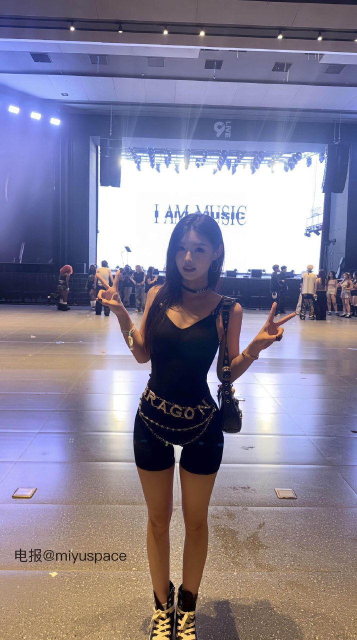 草莓熊啵啵 2025-06-28 23:15:40 嗯？想我了没呢宝宝ˏ₍•ɞ•₎ 第2张