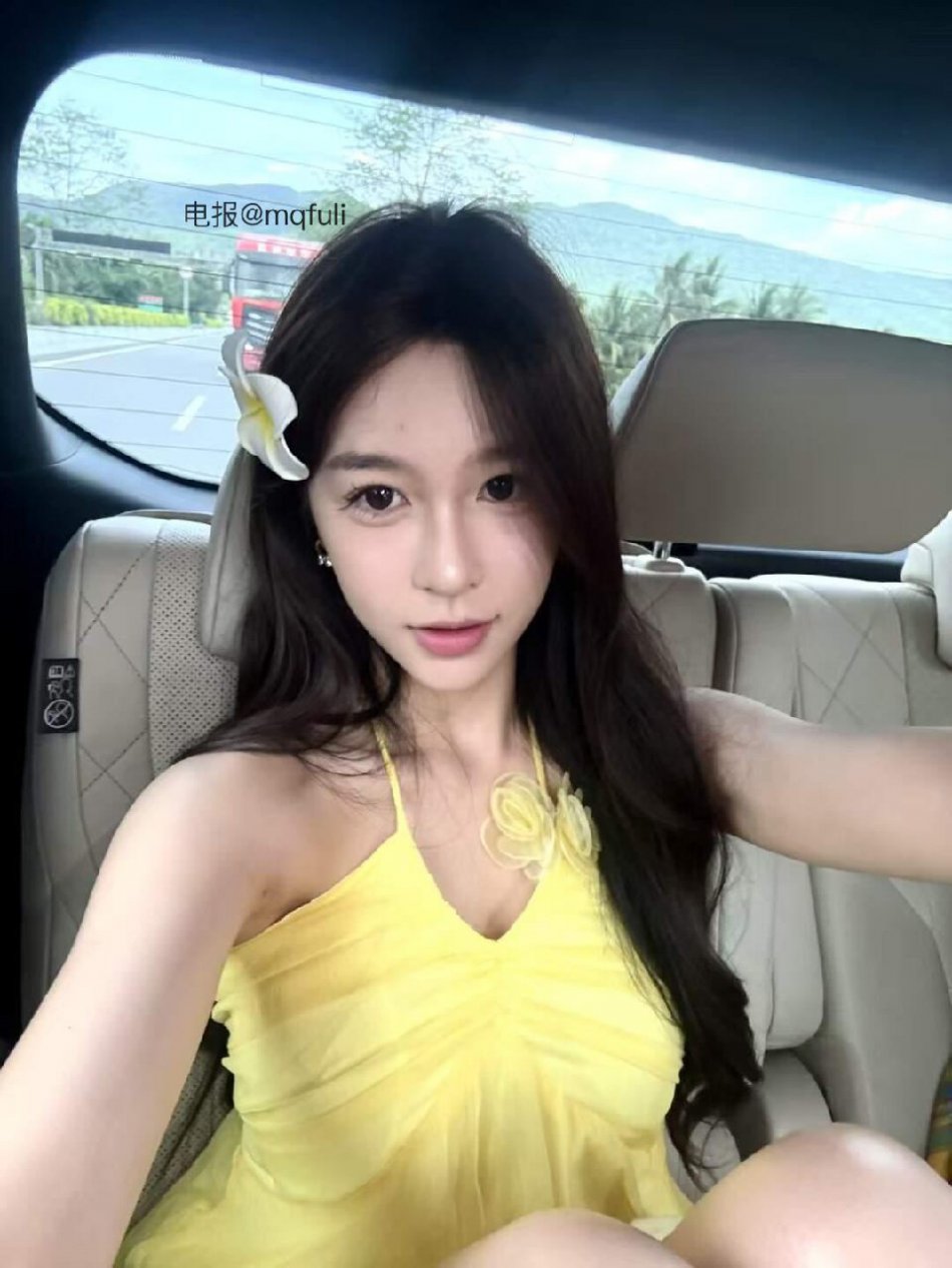 南伊 2025-06-17 15:44:00 他们都夸我最甜 你要不要尝尝😘 第2张