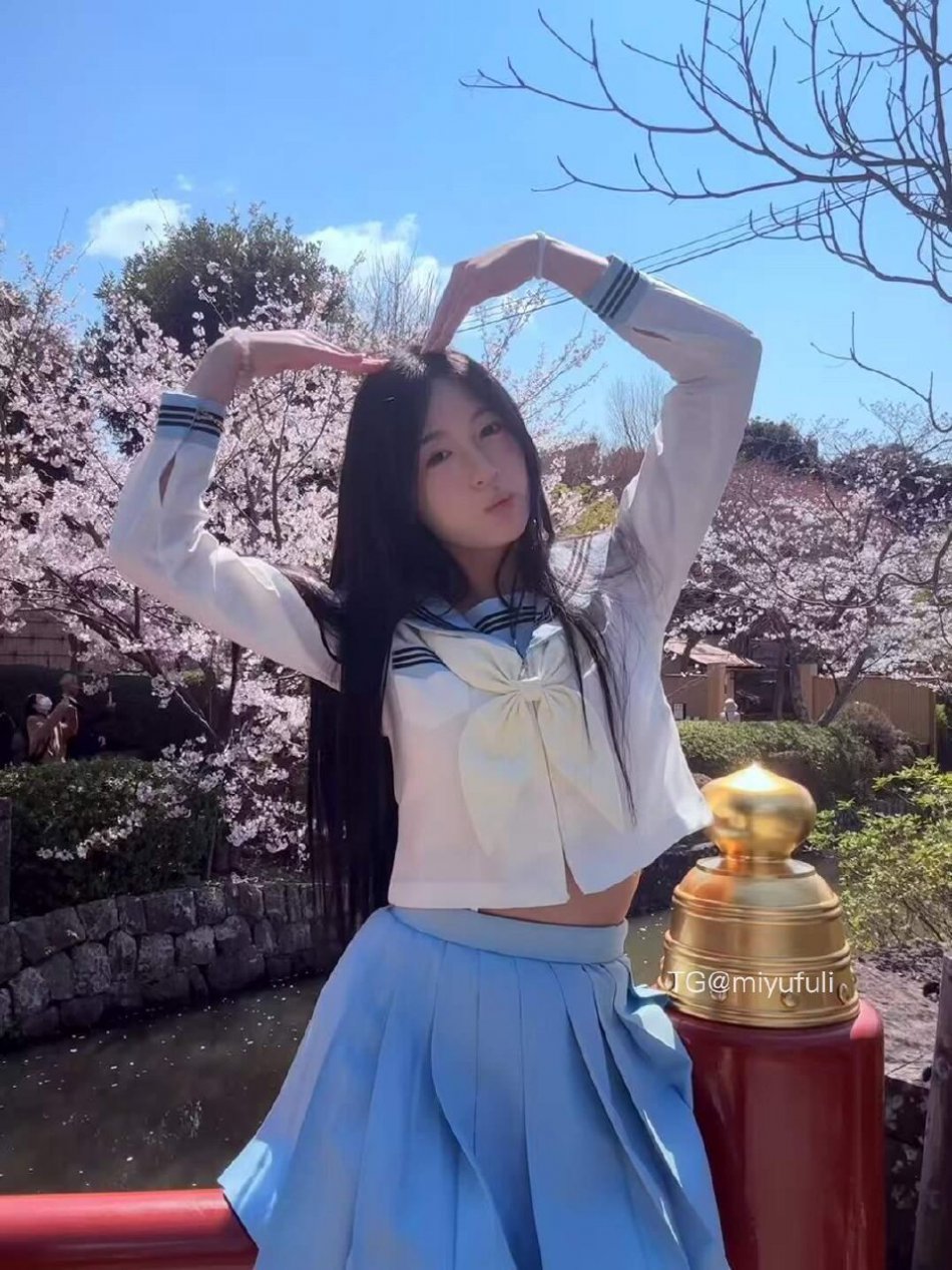 南伊 2025-06-17 15:44:00 他们都夸我最甜 你要不要尝尝😘 第13张