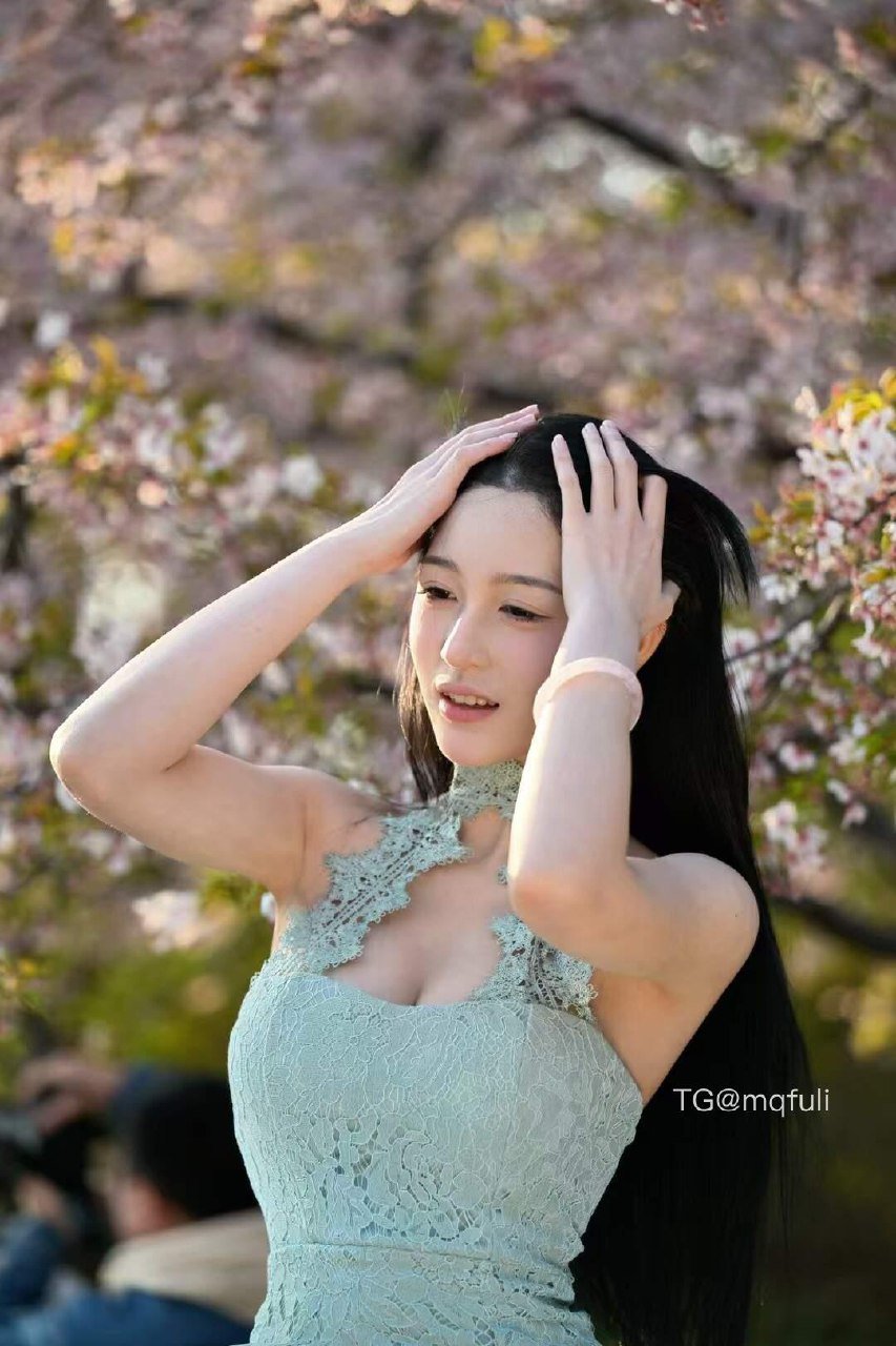 南伊 2025-06-17 15:44:00 他们都夸我最甜 你要不要尝尝😘 第19张