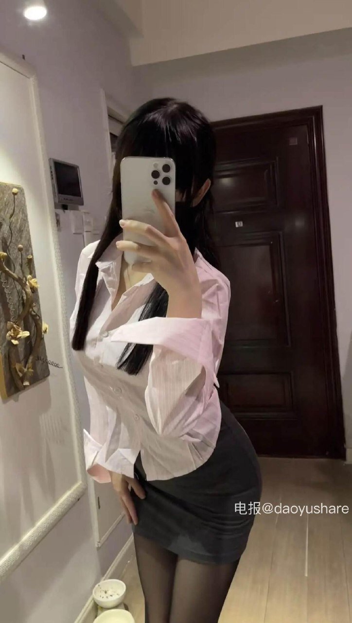 小羊同学 2025-06-01 01:08:13 花又开了，大小姐的心又是谁呢？