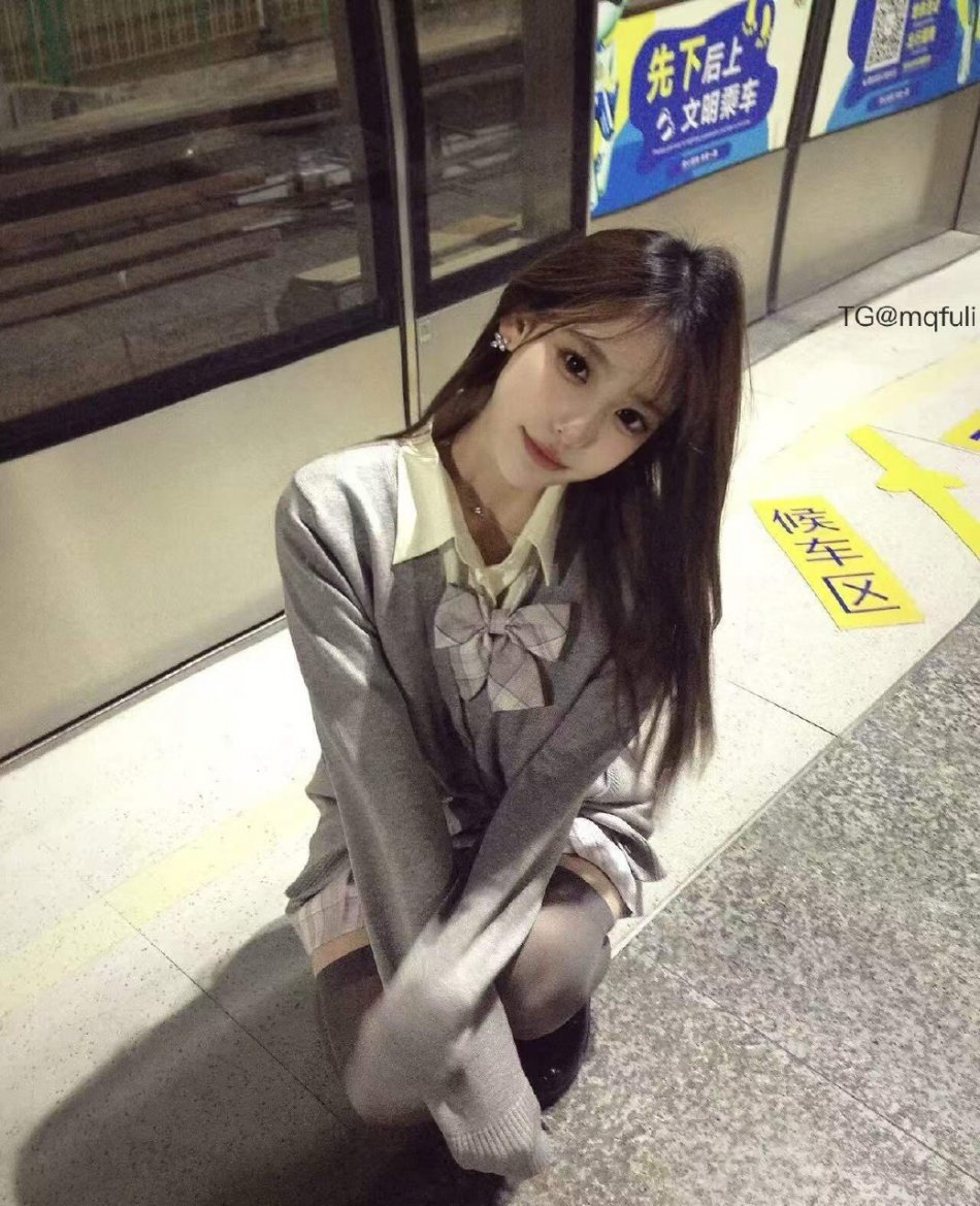 蛋蛋卷 2025-06-03 17:20:55 我低血糖了 快说几句甜言蜜语救救我