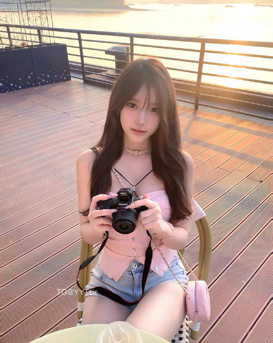 蛋蛋卷 2025-06-03 17:20:55 我低血糖了 快说几句甜言蜜语救救我