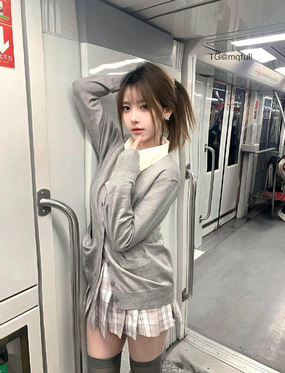 蛋蛋卷 2025-06-03 17:20:55 我低血糖了 快说几句甜言蜜语救救我