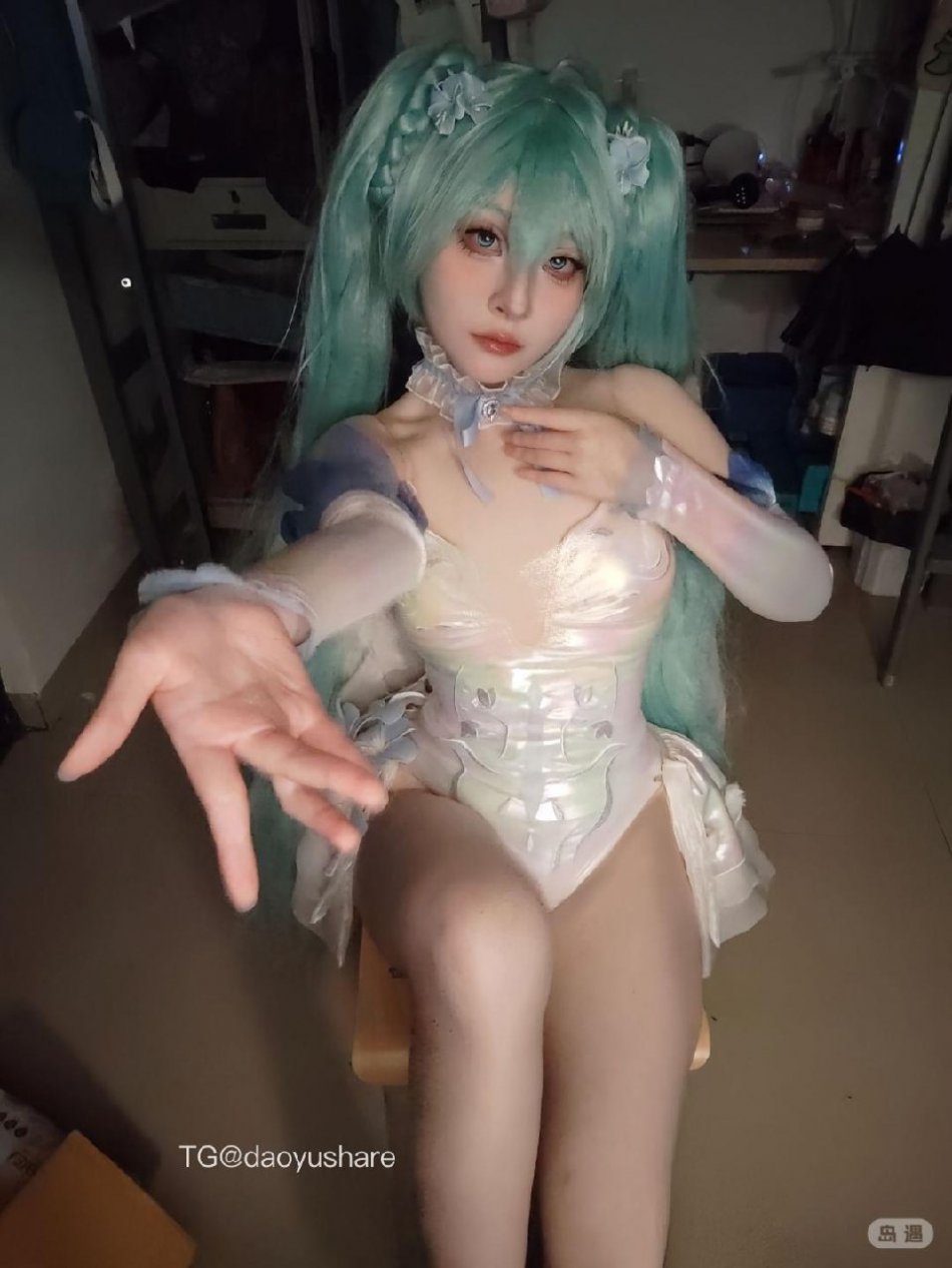 喵子NIEKO 2025-06-30 14:35:38 照片 31p