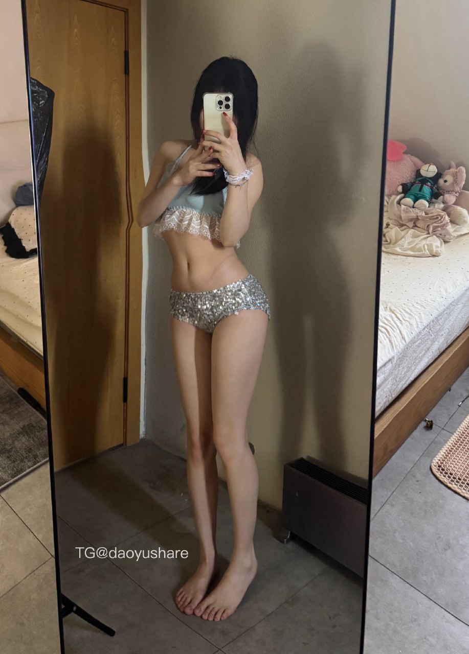 雪顶 2025-07-09 16:42:48 好多粉丝宝宝反馈想要看写真集 第11张