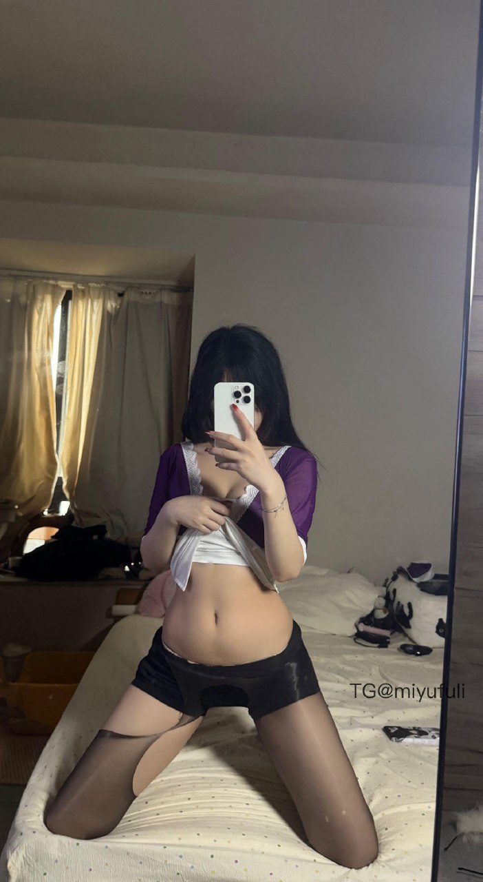 雪顶 2025-07-18 20:29:59 宝宝们催的写真图集来了 第1张