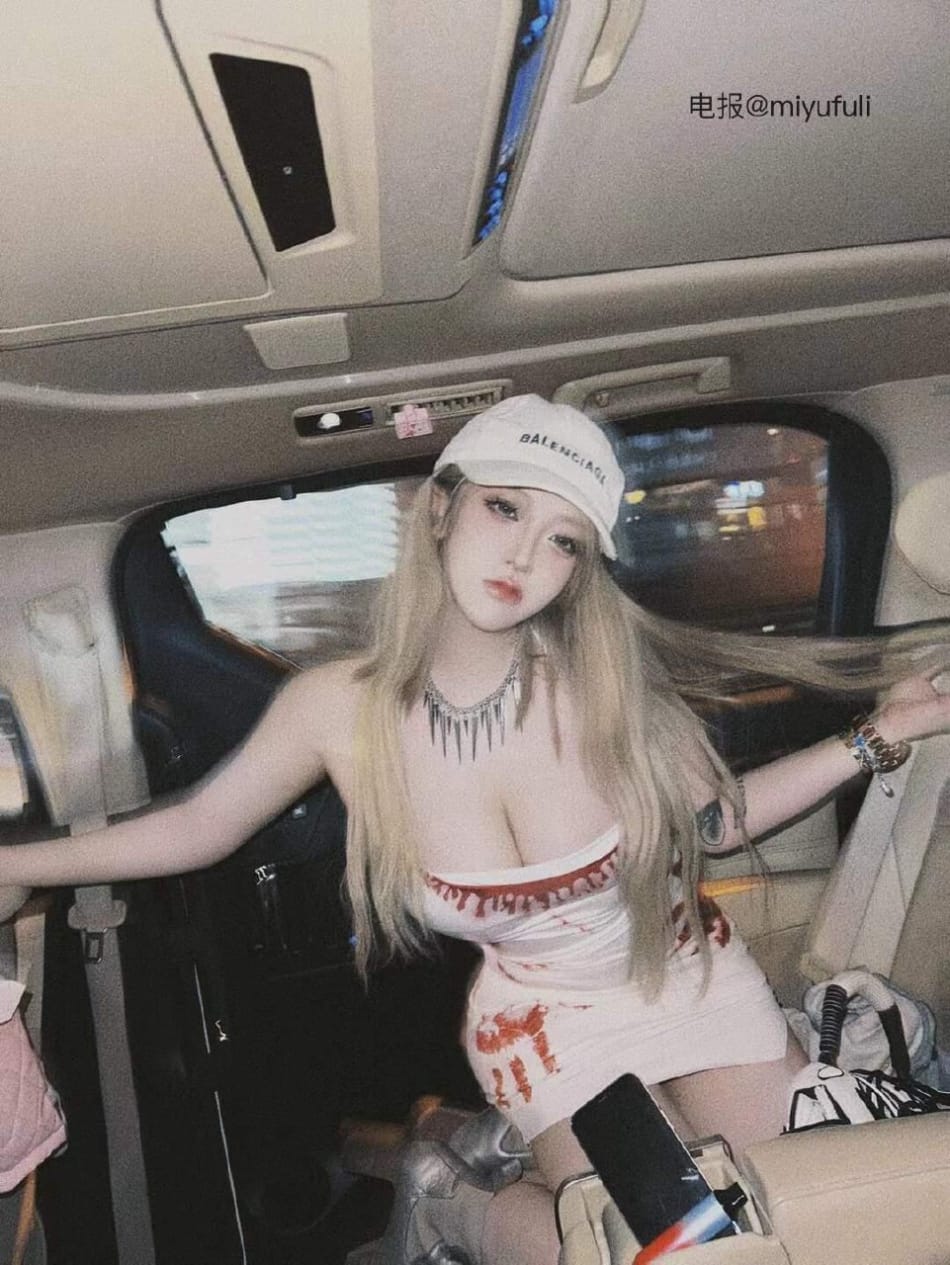 你的渡口 2025-07-16 00:44:32 喜欢车内宽敞一点，能施展开 第2张