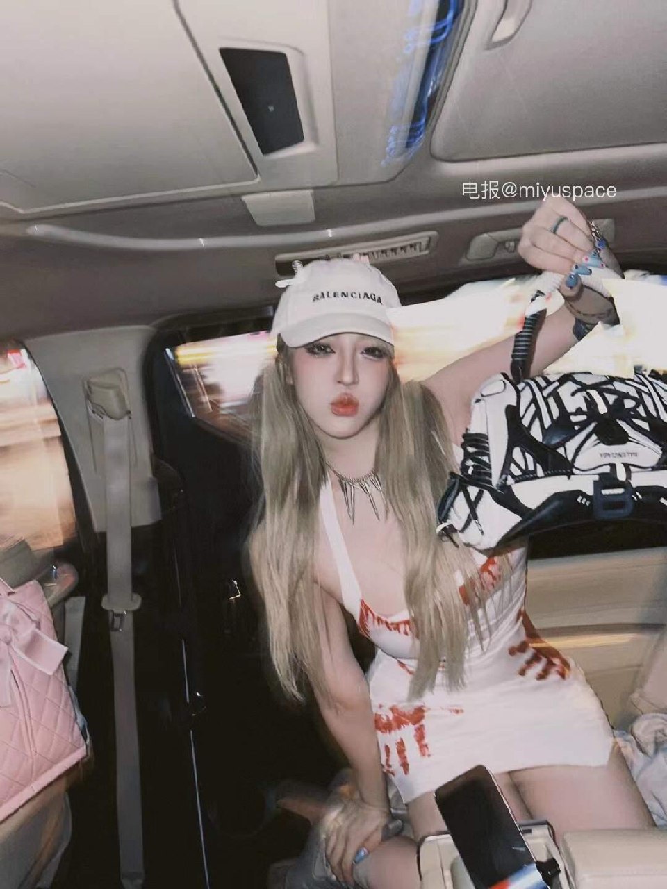 你的渡口 2025-07-16 00:44:32 喜欢车内宽敞一点，能施展开 第3张