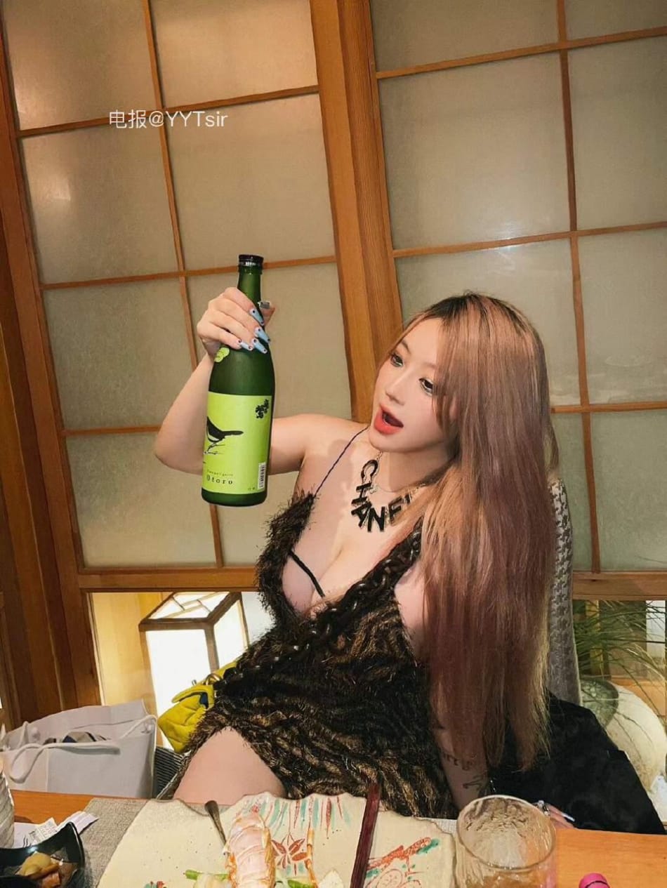 你的渡口 2025-07-16 00:47:19 到底什么样的衣服才能遮住呢🫣 第6张