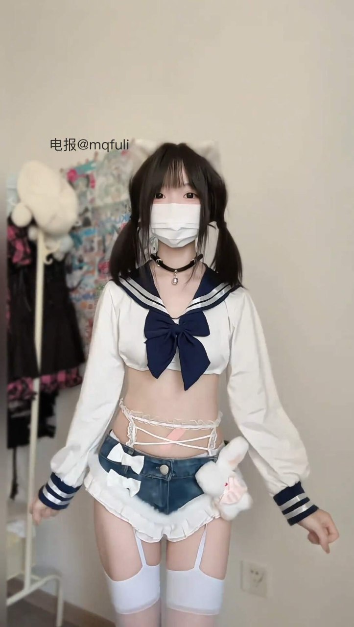 露娜鸭 2025-07-20 21:35:43 救命🆘这身穿去crush楼下...该左滑or右滑←→ 第3张