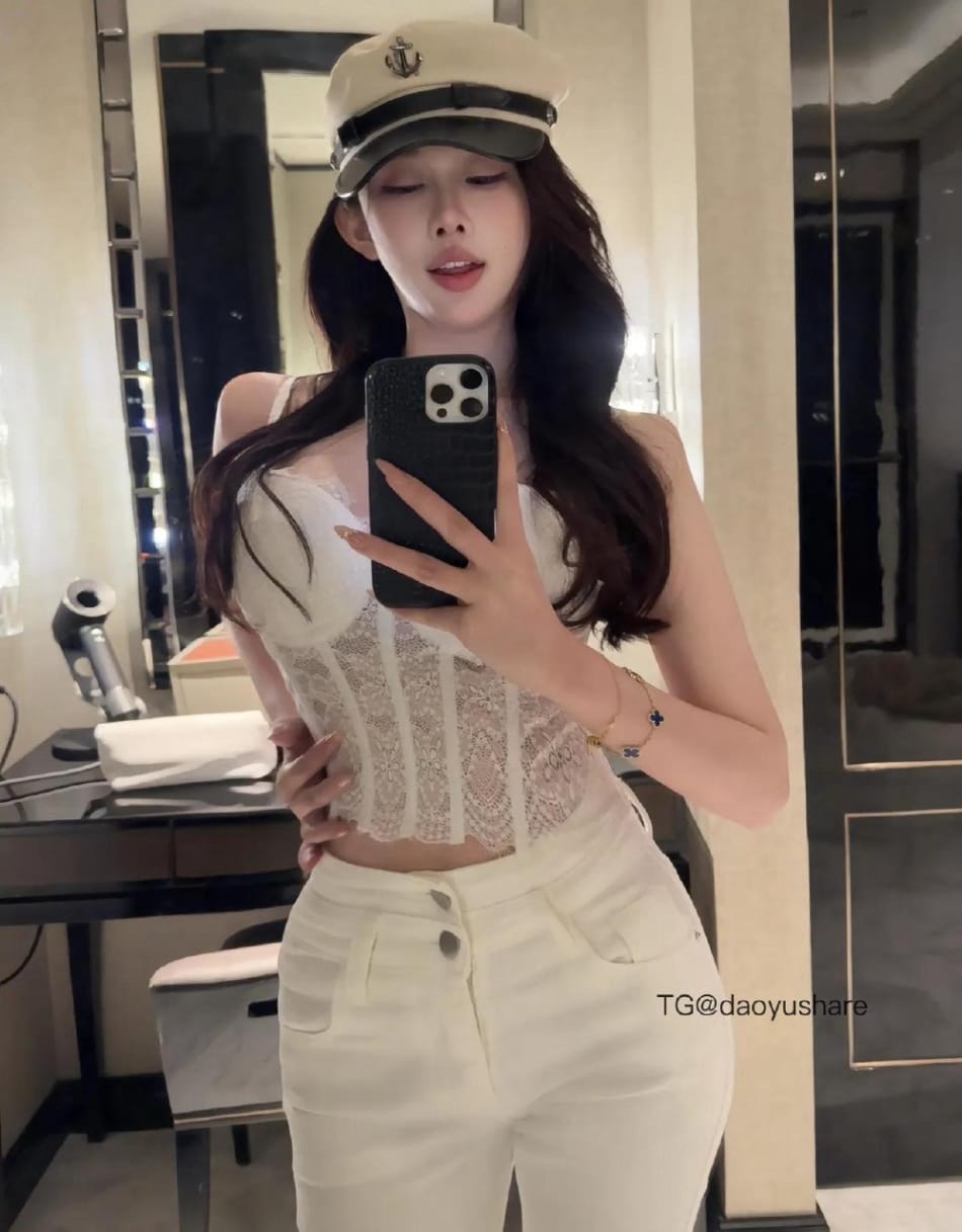 美杜莎 2025-07-20 03:47:48 想你时我就是一颗山楂，脸红又心酸 第1张