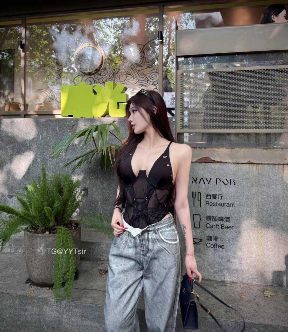 美杜莎 2025-07-20 03:54:49 不要乱发脾气哦，姐姐会讲道理 第2张