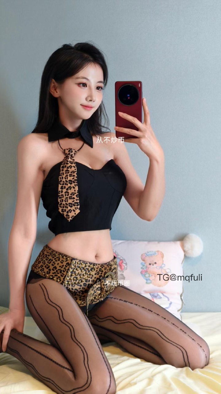 刘二萌 2025-07-23 18:47:08 蜜腿十蜜豚十酥维密标准三件套一个不落 第4张