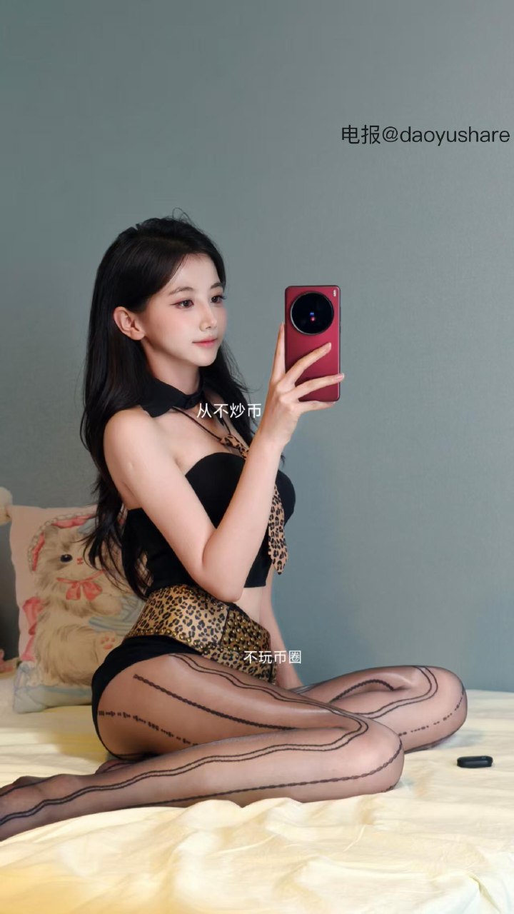 刘二萌 2025-07-23 18:47:08 蜜腿十蜜豚十酥维密标准三件套一个不落 第7张