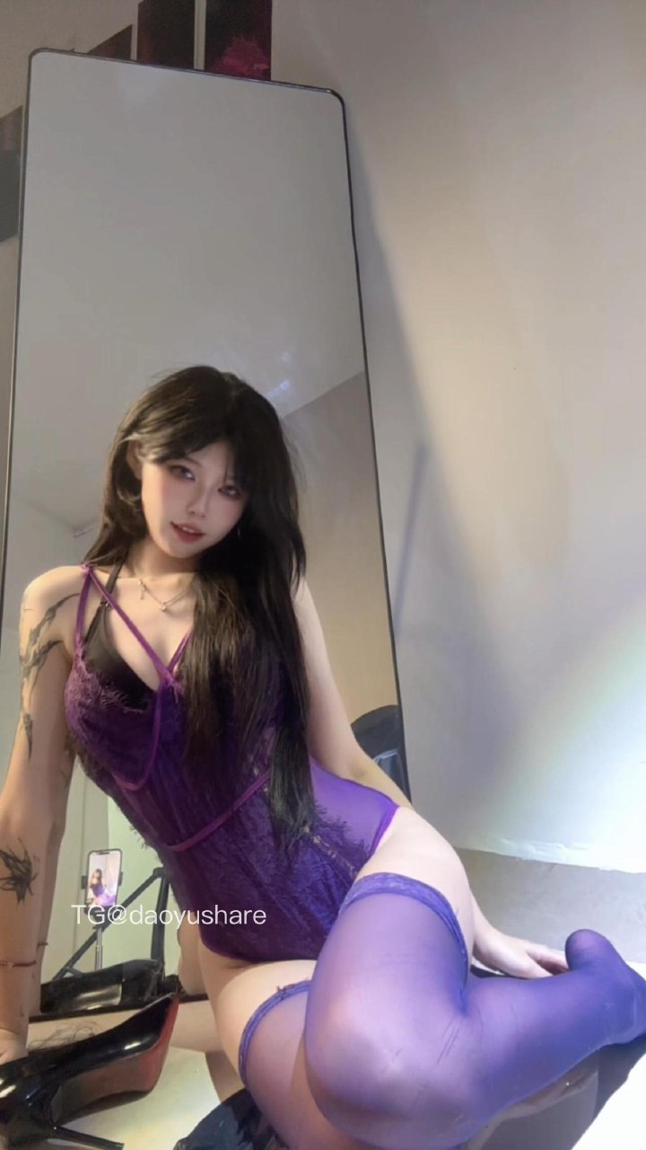 小哭包不哭 2025-07-23 22:50:14 【付费贴】哭包最新拍摄 第4张