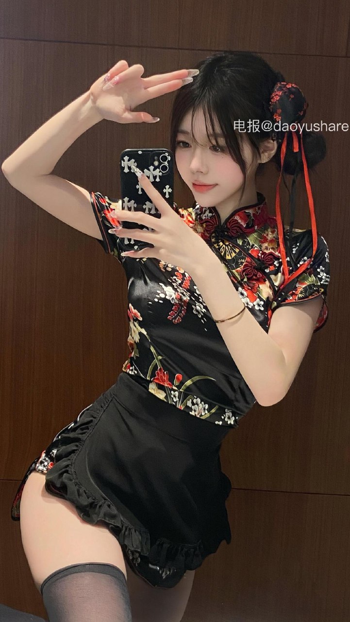 chiara 2025-07-24 16:08:50 火辣辣🔥的身材 第2张