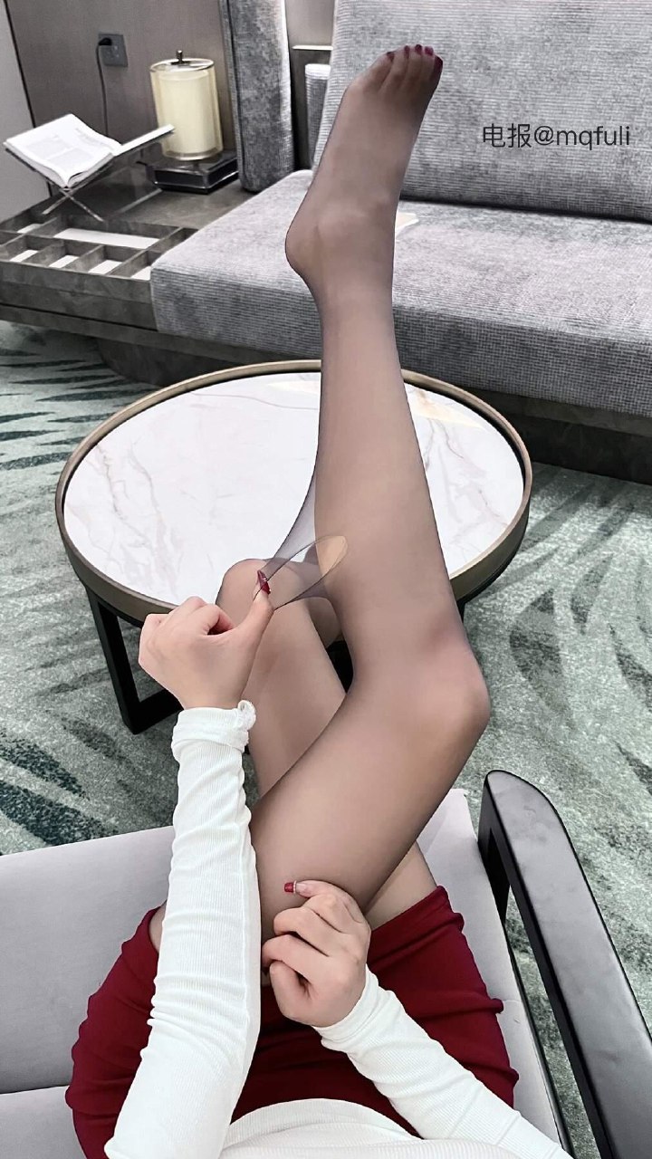 杨晨晨 2025-07-25 21:11:00 腿就好了吧？ 看看腿就好了吧？ 第4张