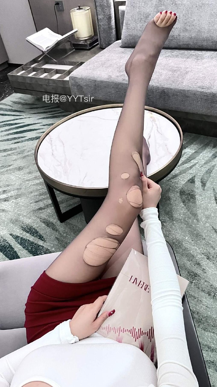 杨晨晨 2025-07-25 21:11:00 腿就好了吧？ 看看腿就好了吧？ 第7张