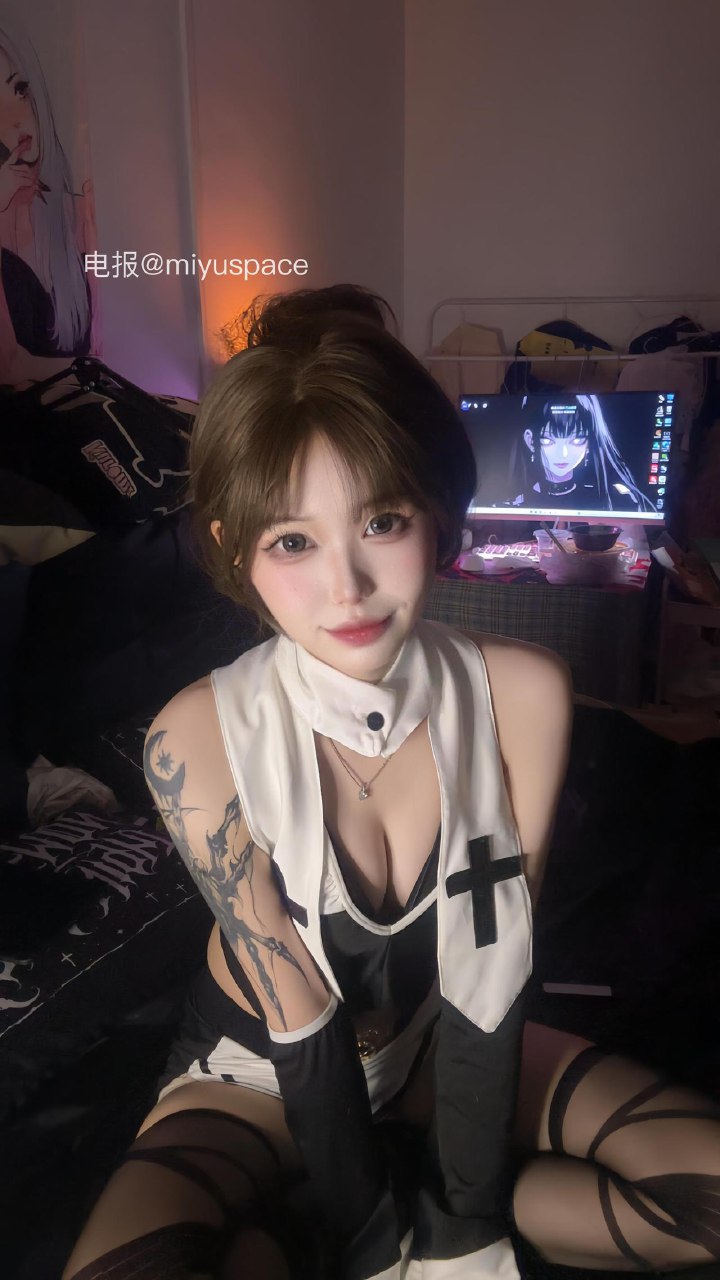 小哭包不哭 2025-07-30 13:28:20 付费贴 ⛰️清晰可见，多样式姿势，皮肤的细腻感 第1张