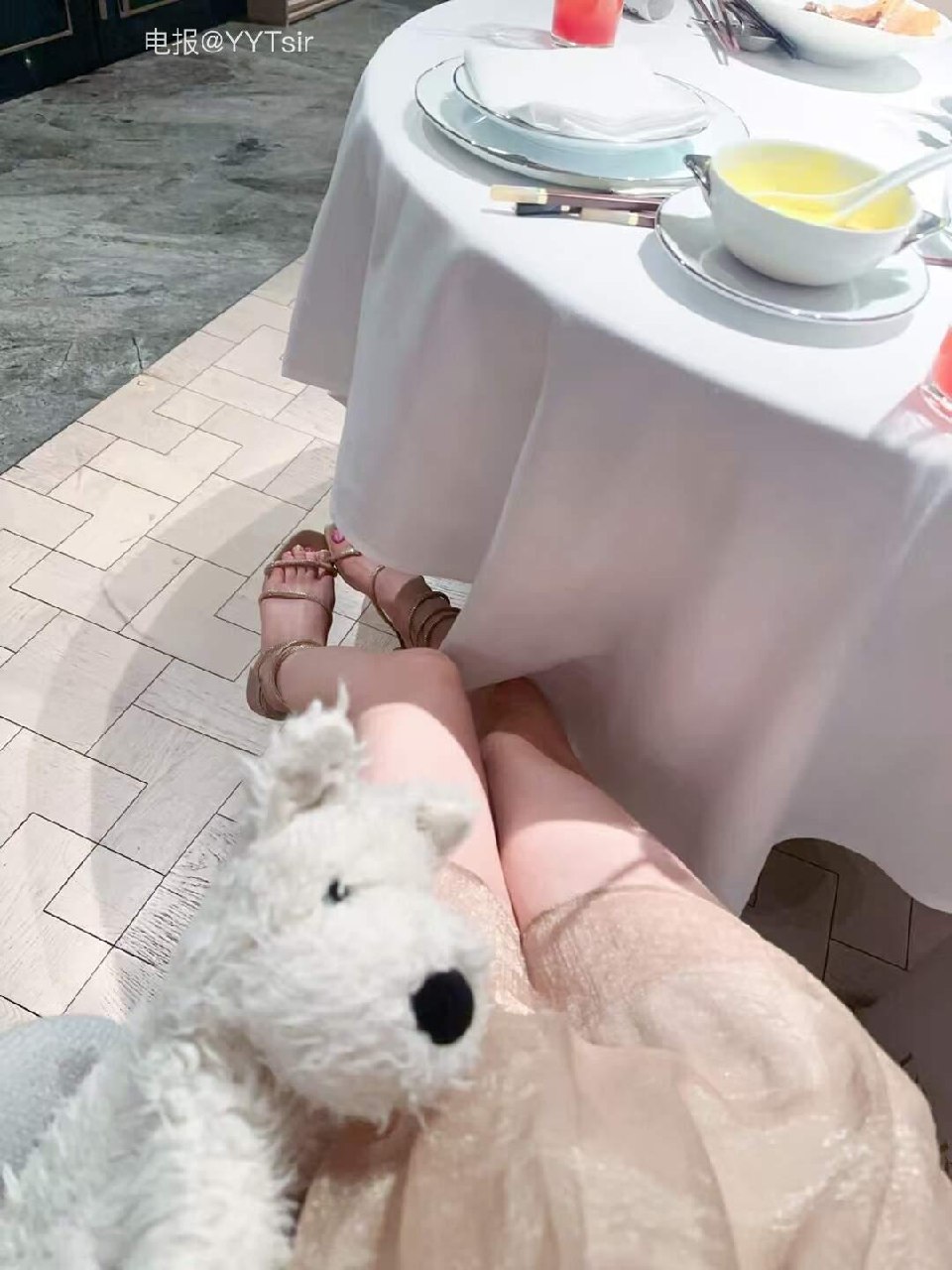 小m 2025-07-29 18:23:23 没什么看的，看腿吧 第8张