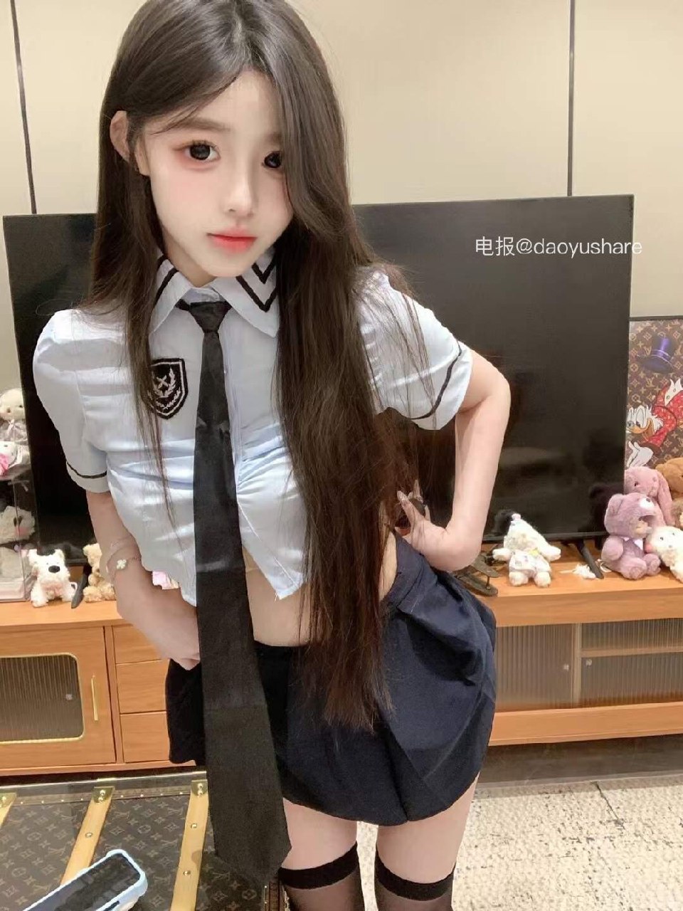 小m 2025-07-29 18:27:35 有什么不懂的，尽管吻我不用客气 第4张