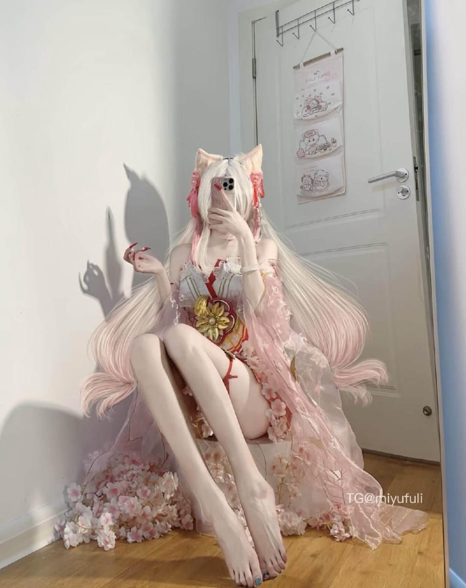 污妖酱 2025-07-23 22:59:47 乖是装的 吃定你的手段罢了 第2张