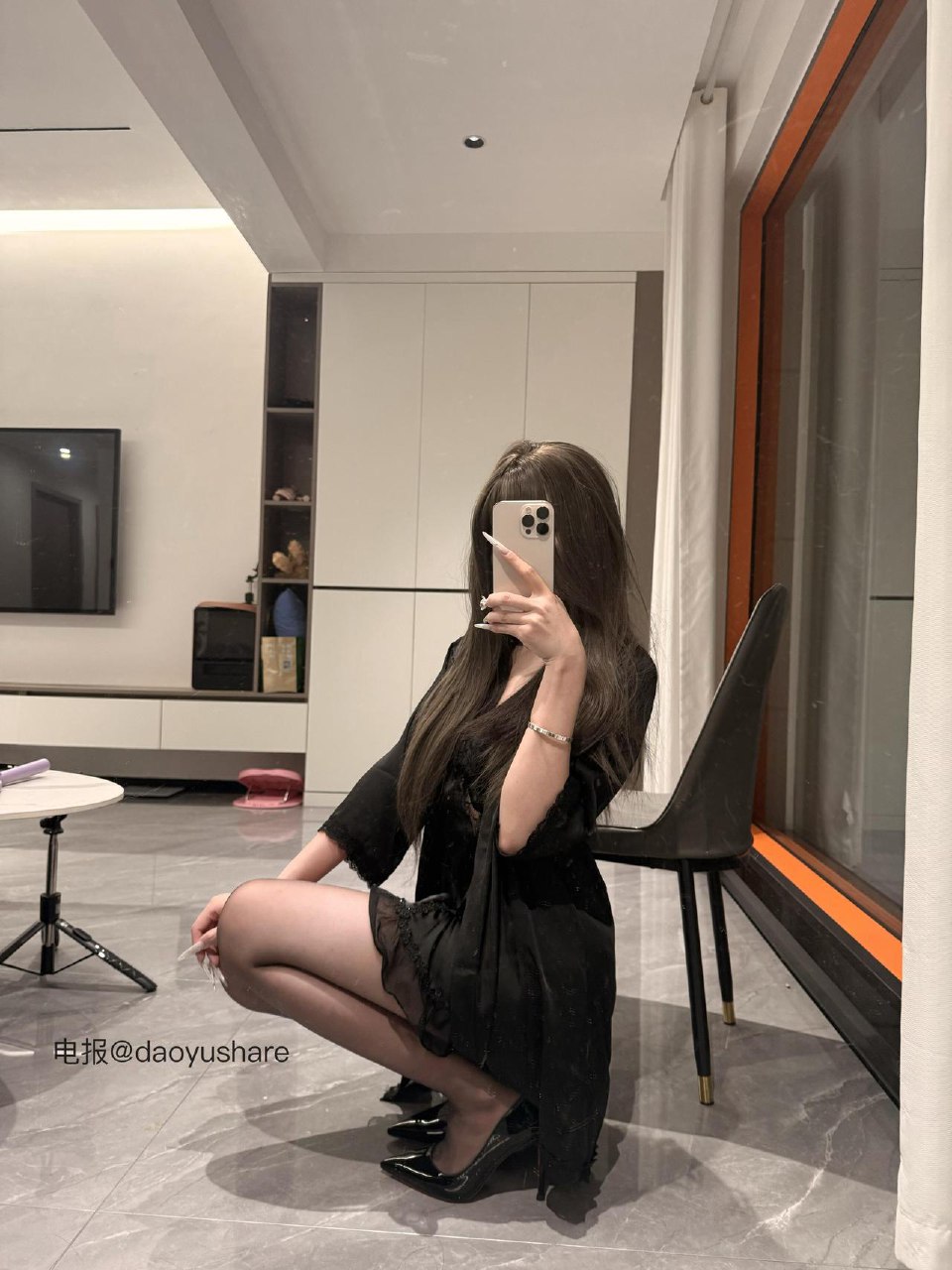 娇七 2025-07-30 15:19:25 黑睡衣✅➕黑丝✅➕黑高跟👠 第4张