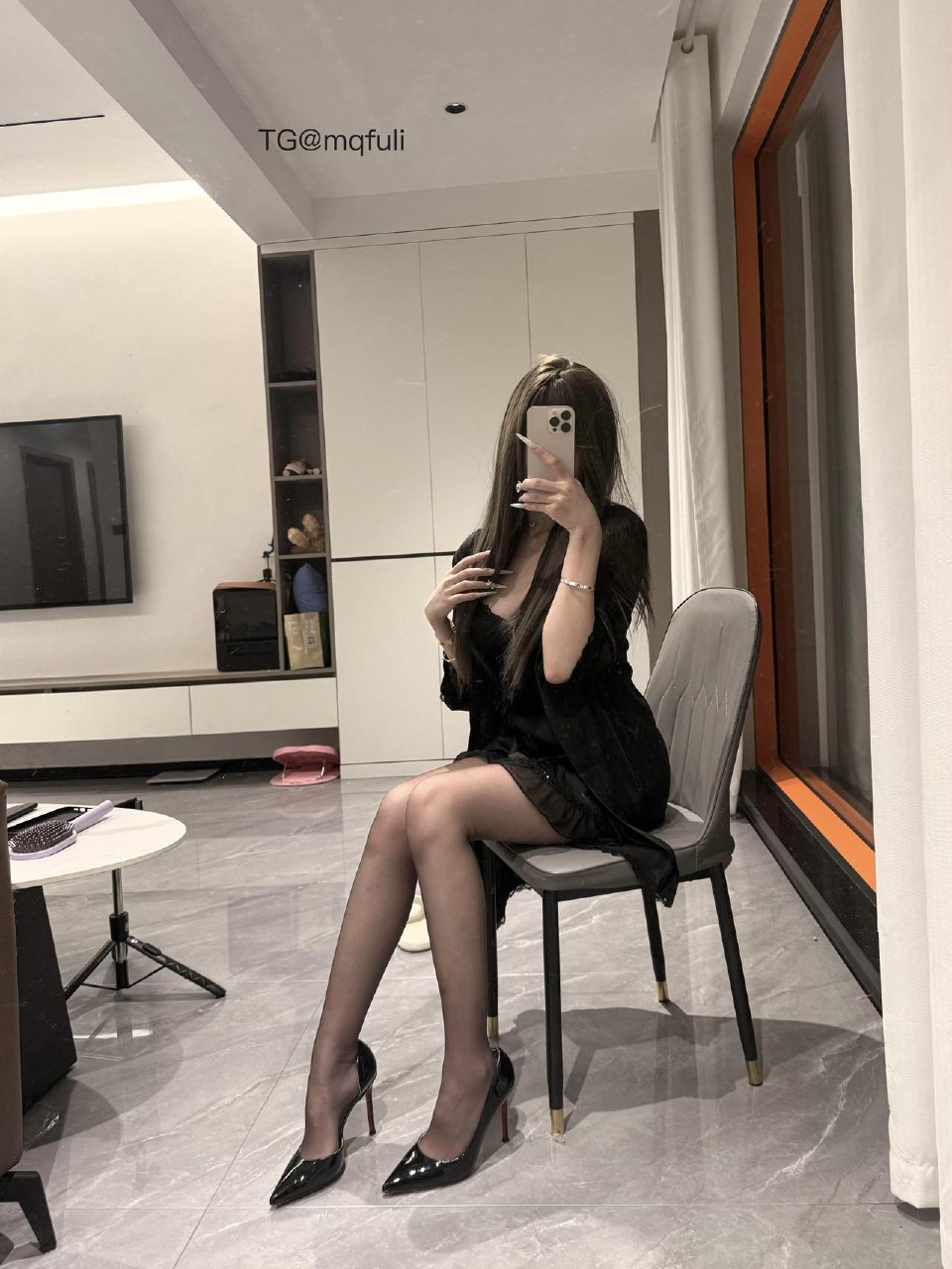 娇七 2025-07-30 15:19:25 黑睡衣✅➕黑丝✅➕黑高跟👠 第3张