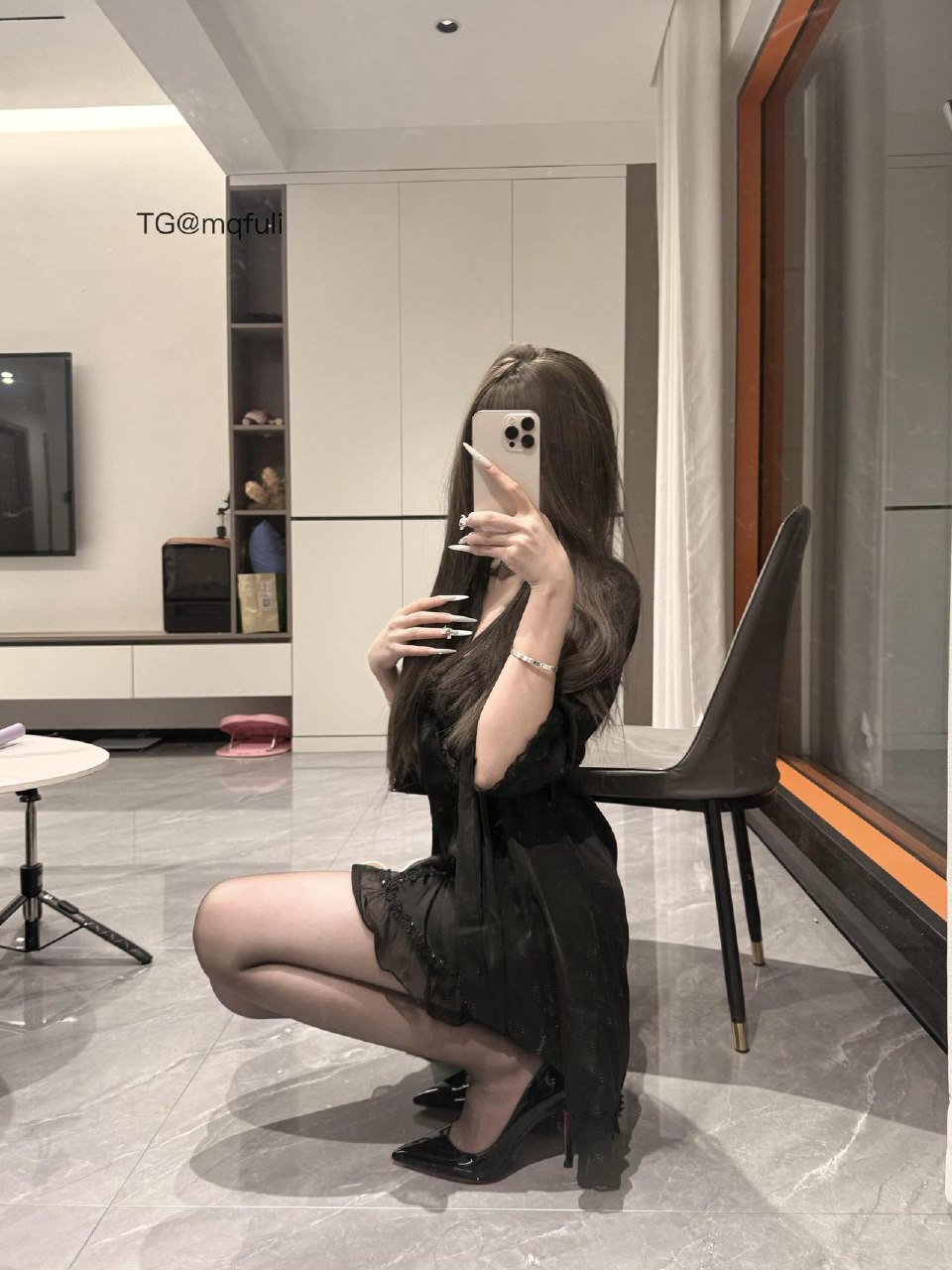 娇七 2025-07-30 15:19:25 黑睡衣✅➕黑丝✅➕黑高跟👠 第6张