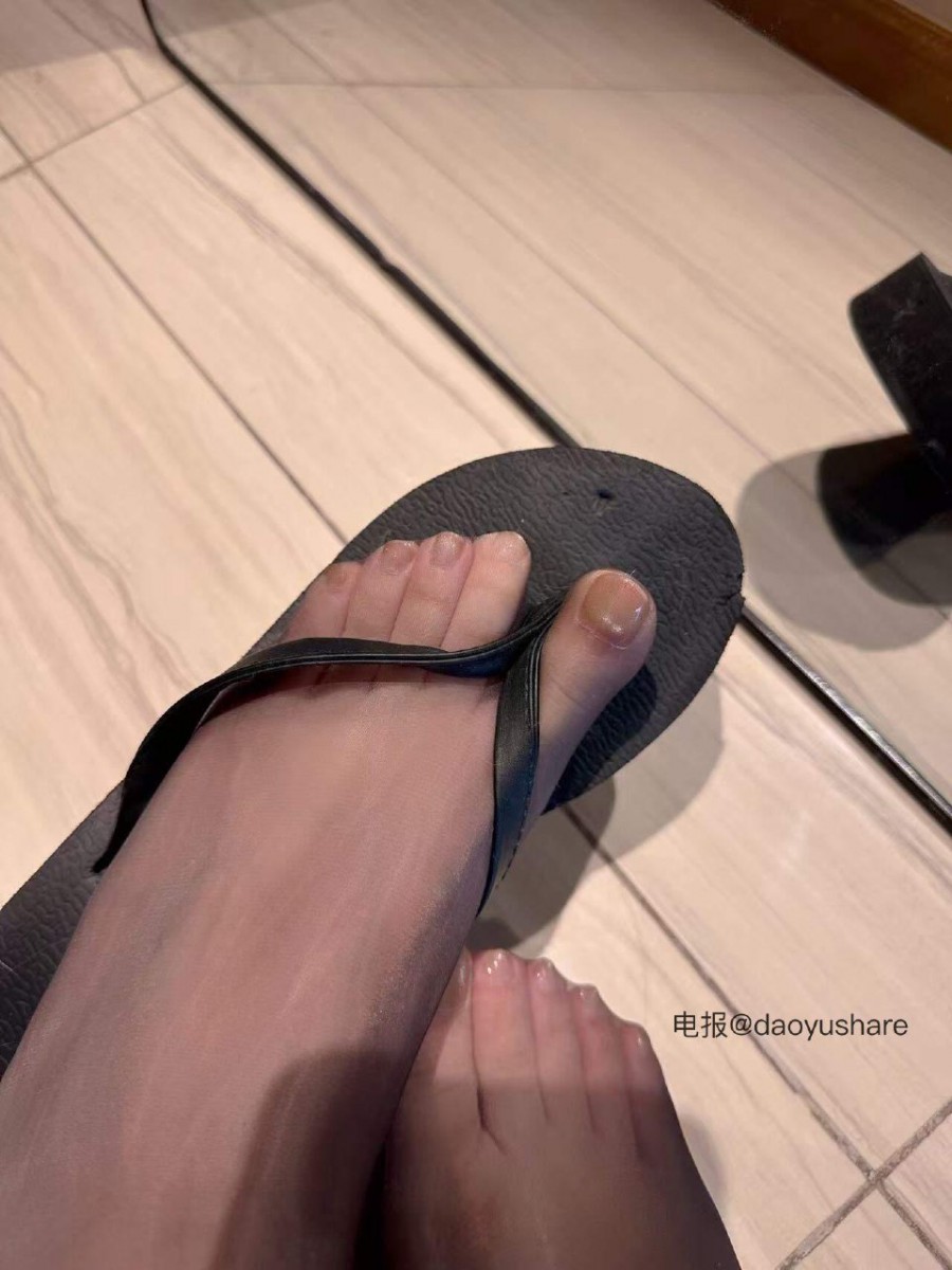 兔头同学tutu 2025-07-08 19:25:39 拖孩有点烂啦 今晚扔在小区门口 第5张