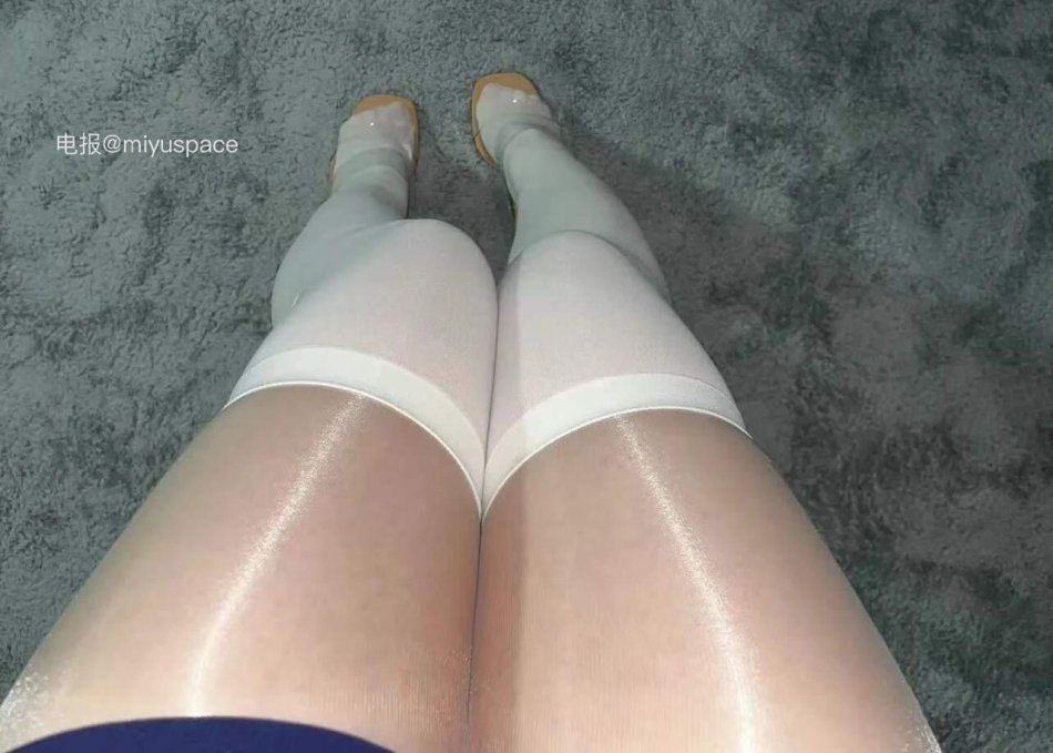 你的小奶猫 2025-07-23 01:58:26 听说紫色才是yyds