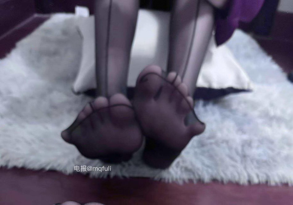 草莓酸奶 2025-07-01 12:27:03 人生本就是一场马不停蹄的相遇和告别 第3张