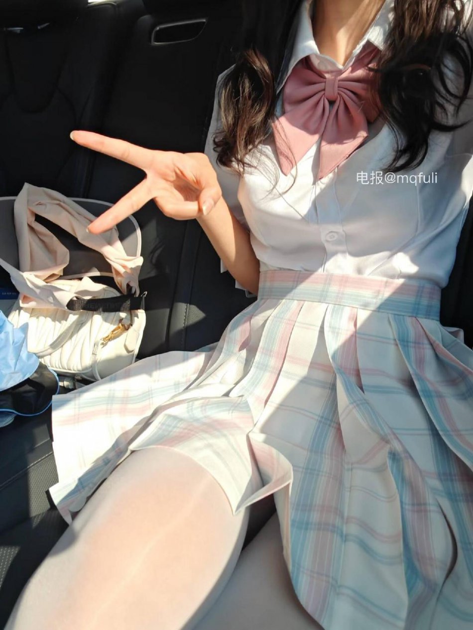 可可爱吃糖 2025-07-25 20:24:05 粉色OOTD 喜欢的宝子点个关注 第1张