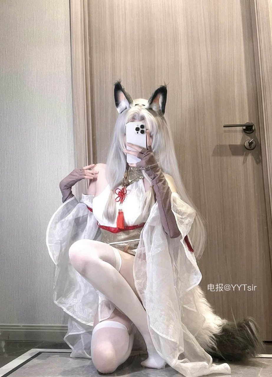 小妞妞💕 2025-07-17 07:23:06 软乎乎的小萌妹～尝一口吗 小妞妞 第4张