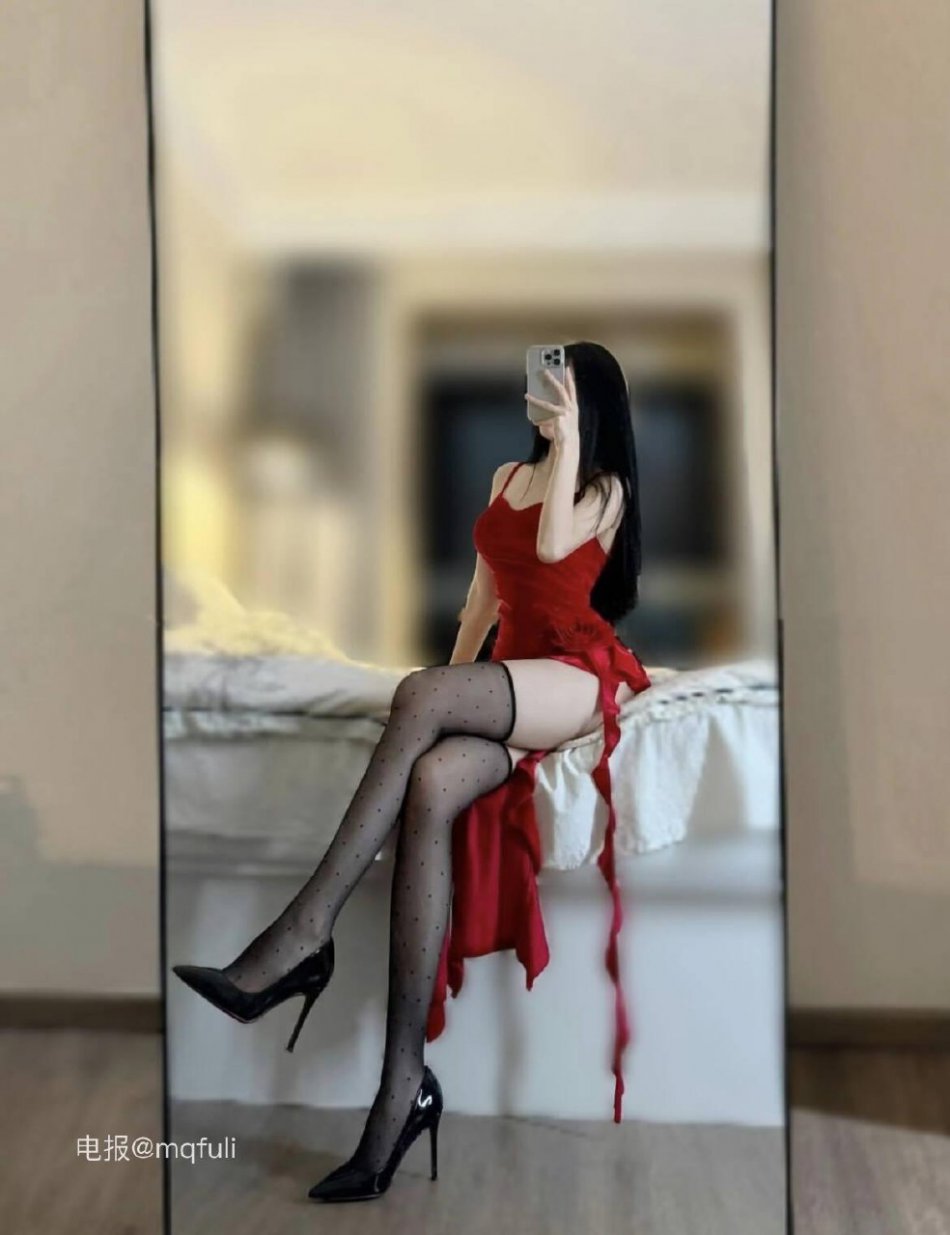 小奈芙🍰 2025-07-15 16:00:14 小点缀穿搭~ 小奈芙 第5张