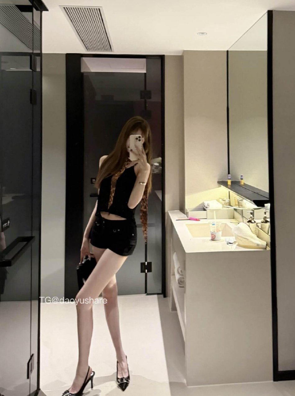 小奈芙🍰 2025-07-15 16:00:14 小点缀穿搭~ 小奈芙 第8张