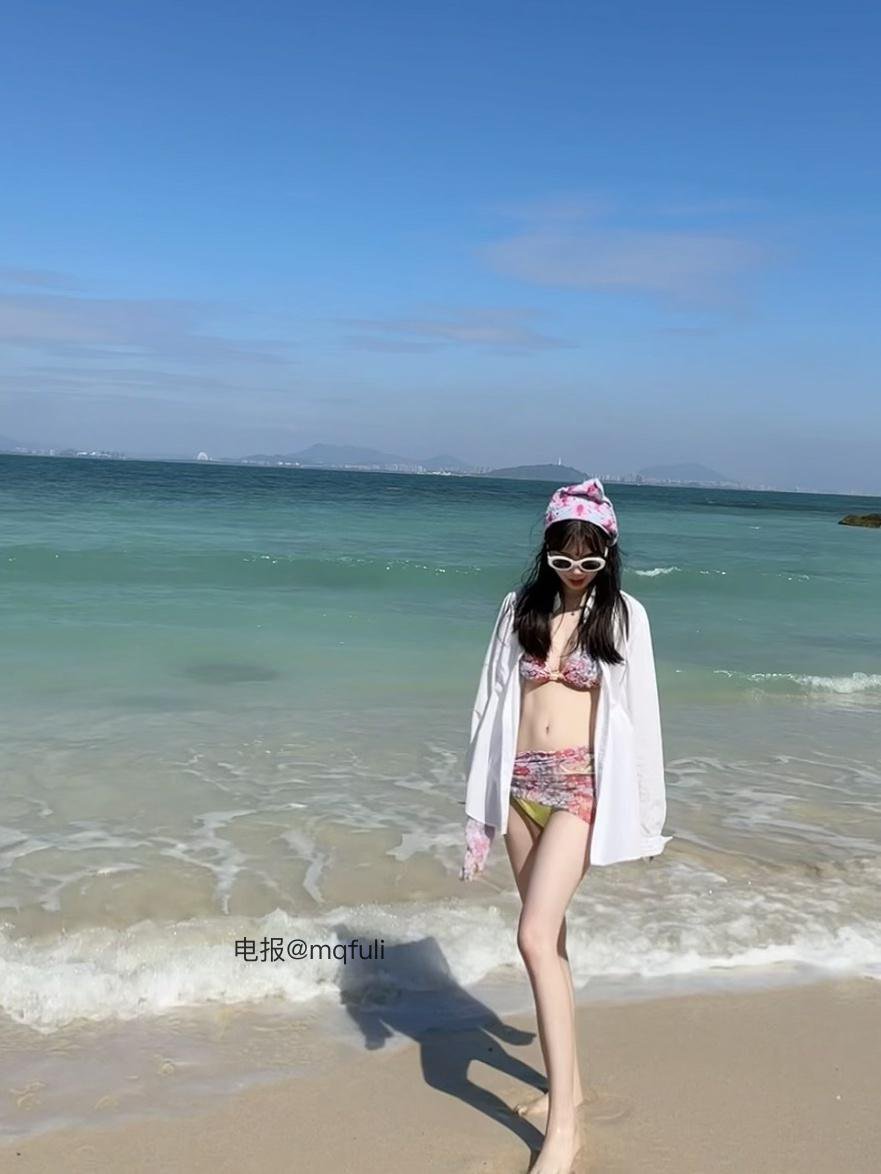 木木同学 2025-07-16 16:06:47 惊喜反差 比基尼