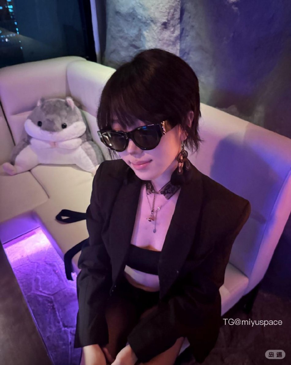 小女孩 2025-07-30 18:04:05 女总裁来啦嘿嘿