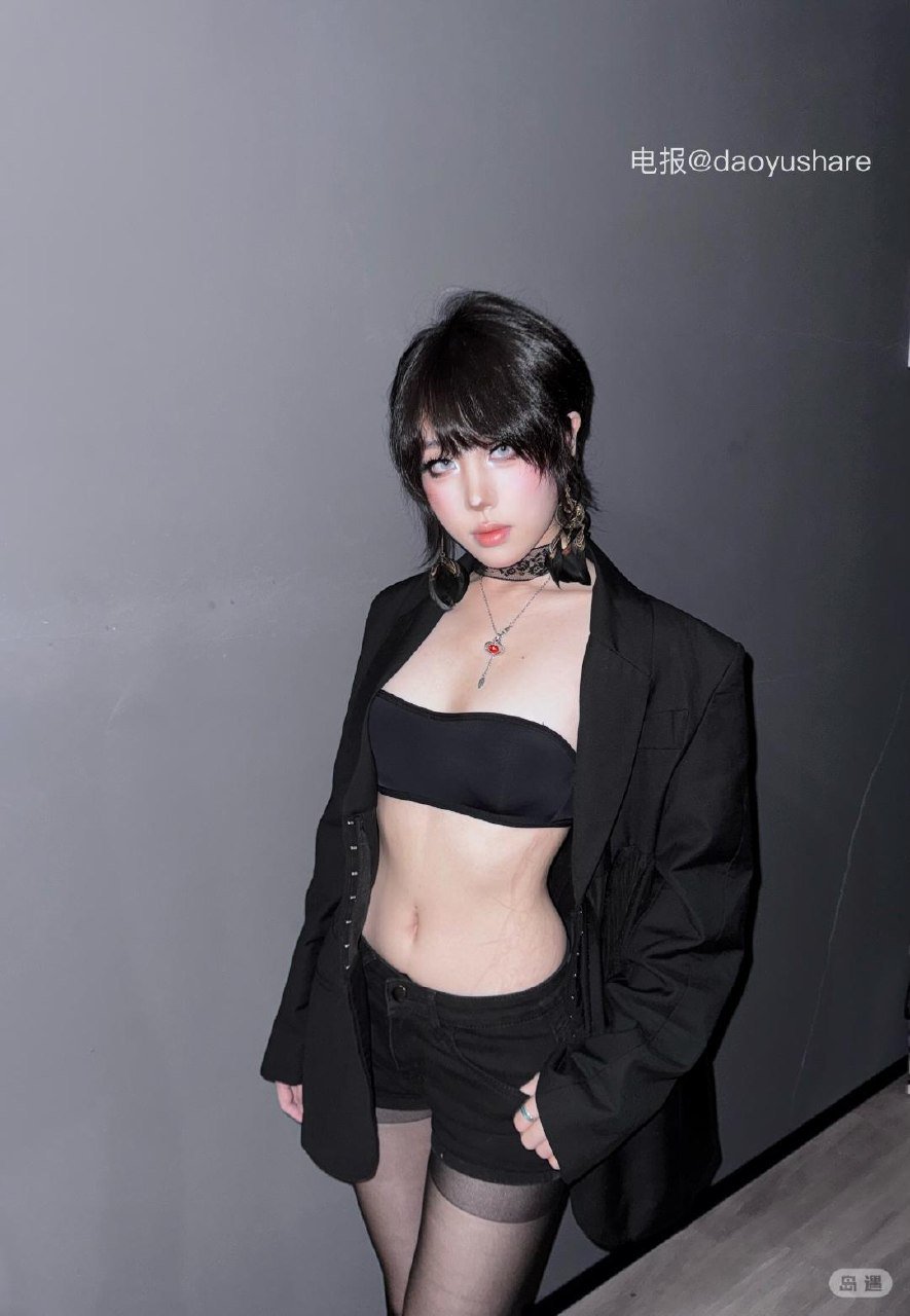 小女孩 2025-07-30 18:04:05 女总裁来啦嘿嘿